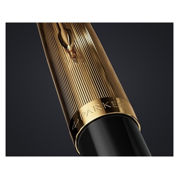 Шариковая ручка Parker 51 DELUXE BLACK GT, стержень: M, цвет чернил: black, в подарочной упаковке.
