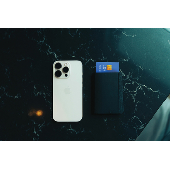 Картхолдер Seekcard с технологией Find My