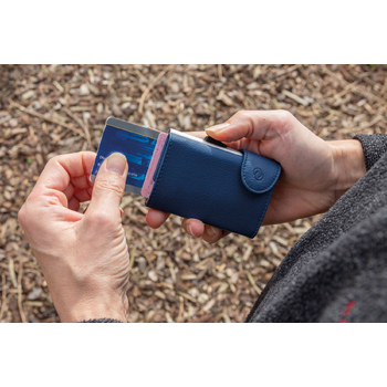 Кошелек с держателем для карт C-Secure RFID