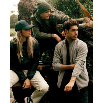 Ветровка Iqoniq Logan из переработанного полиэстера AWARE™, унисекс, 70 г/м²