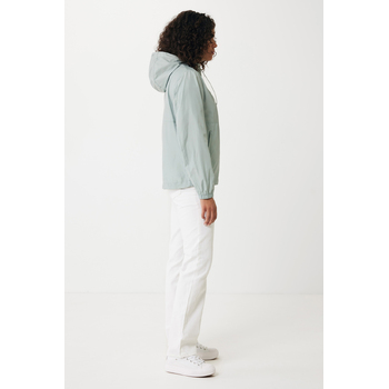 Ветровка Iqoniq Logan из переработанного полиэстера AWARE™, унисекс, 70 г/м²