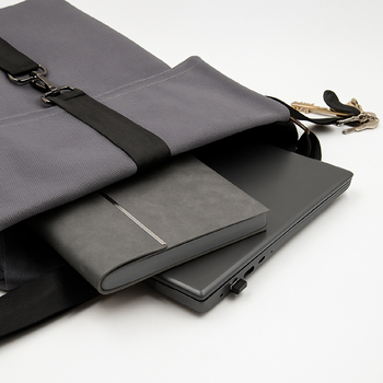 Шоппер Superbag Companion, с тремя отделениями, боковым креплением (карабин) и карманом (серый с черным)